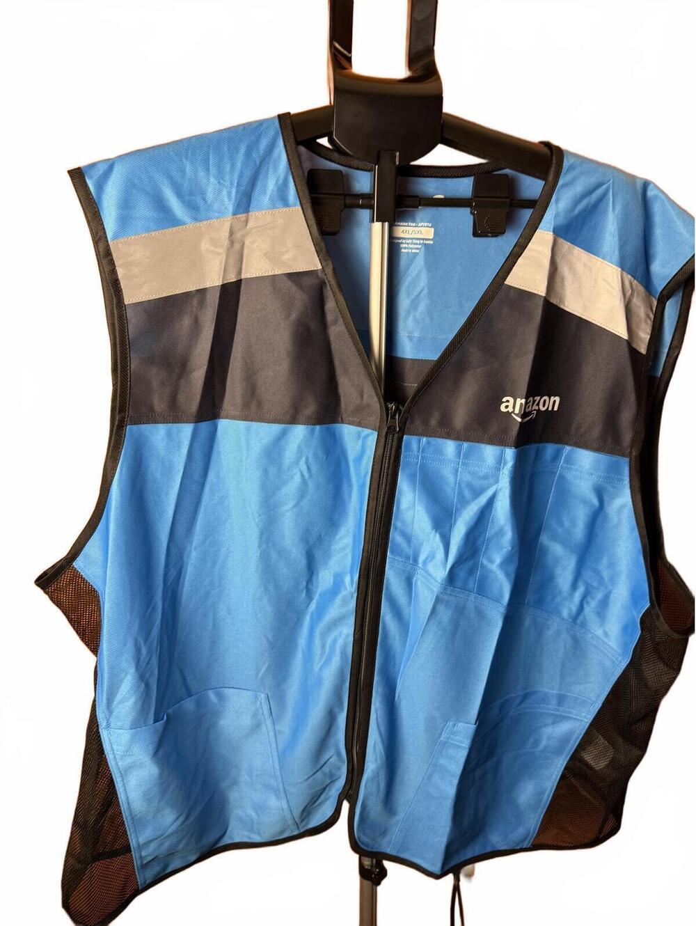 New NWOT Amazon flex Work Vest with Zipper sz 4xl-5xl